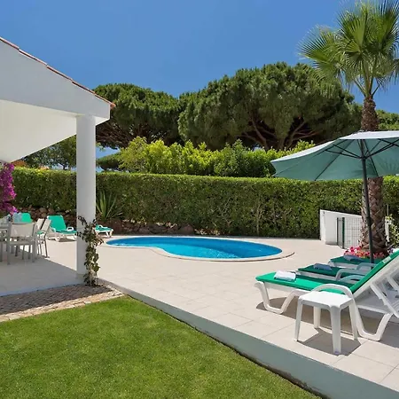 Villa Sleeps 6 With Pool Air Con And Wifi Vale do Lobo